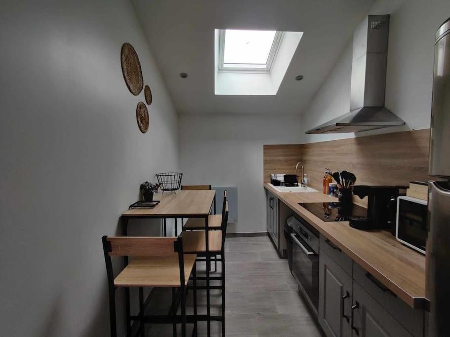 La Petite Falaise, Maison Avec Cour Dreux Centre Экстерьер фото